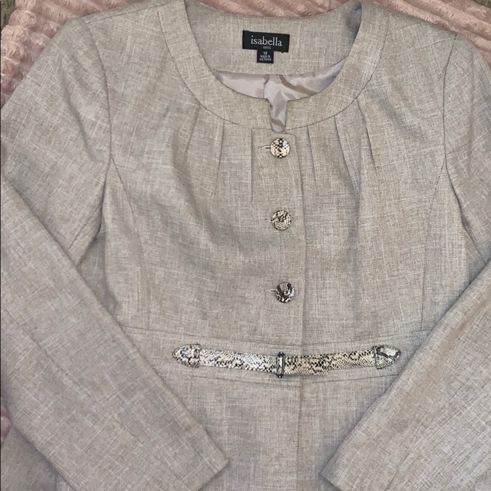 Isabella Suit View 2